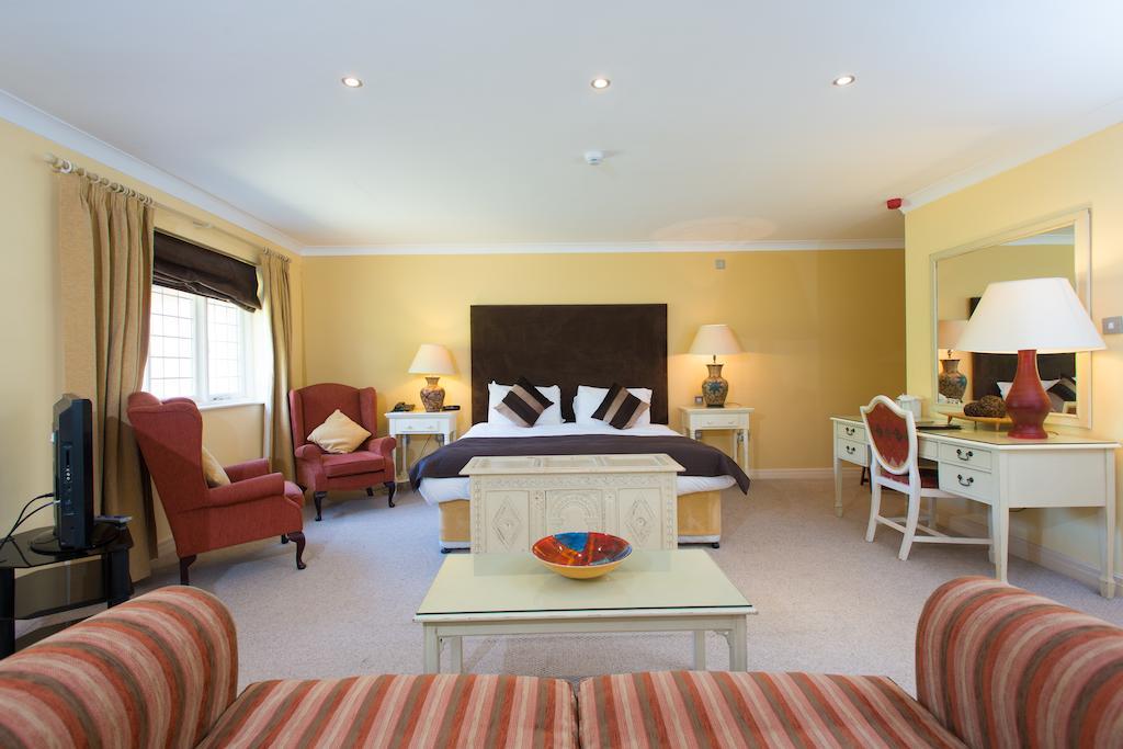 Cwrt Bleddyn Hotel & Spa Usk Exterior foto